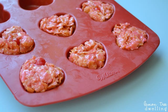 Cinnamon Marshmallow Treats in a heart shaped pan