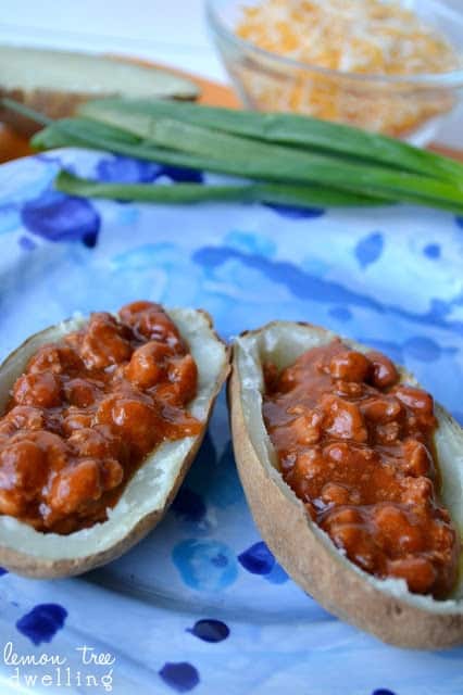 Delicious Chili Cheese Potato Skins from Lemon Tree Dwelling - perfect for game time or any time!