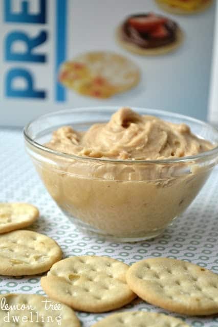 Dad's Peanut Butter Frosting Crackers are a delicious sweet treat!