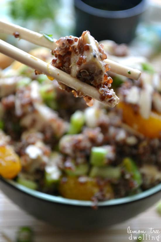 Asian Chicken Quinoa Bowl - love this idea!