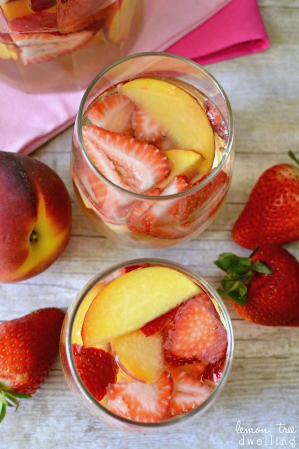 Strawberry And Peach Sangria Recipe