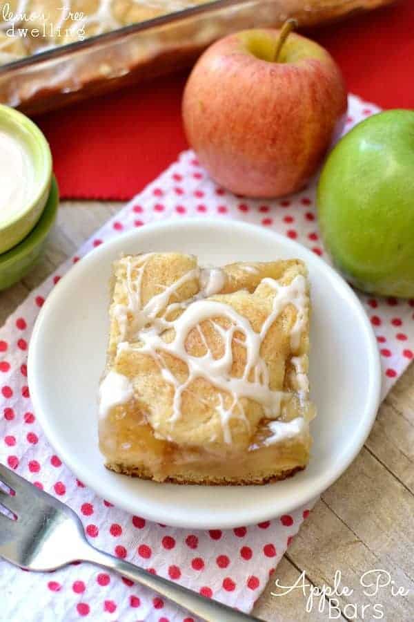Apple Pie Bars - easy, delicious, and perfect for fall!