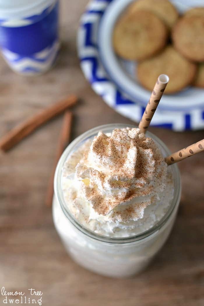 Snickerdoodle Hot Cocoa - made with white chocolate, cinnamon, nutmeg, and vanilla. Tastes just like a snickerdoodle cookie!