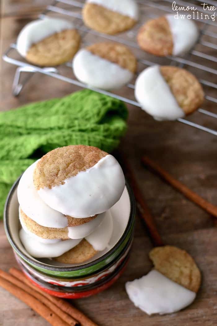 White Chocolate Dipped Snickerdoodles - a delicious twist on one of my favorite Christmas cookies! 