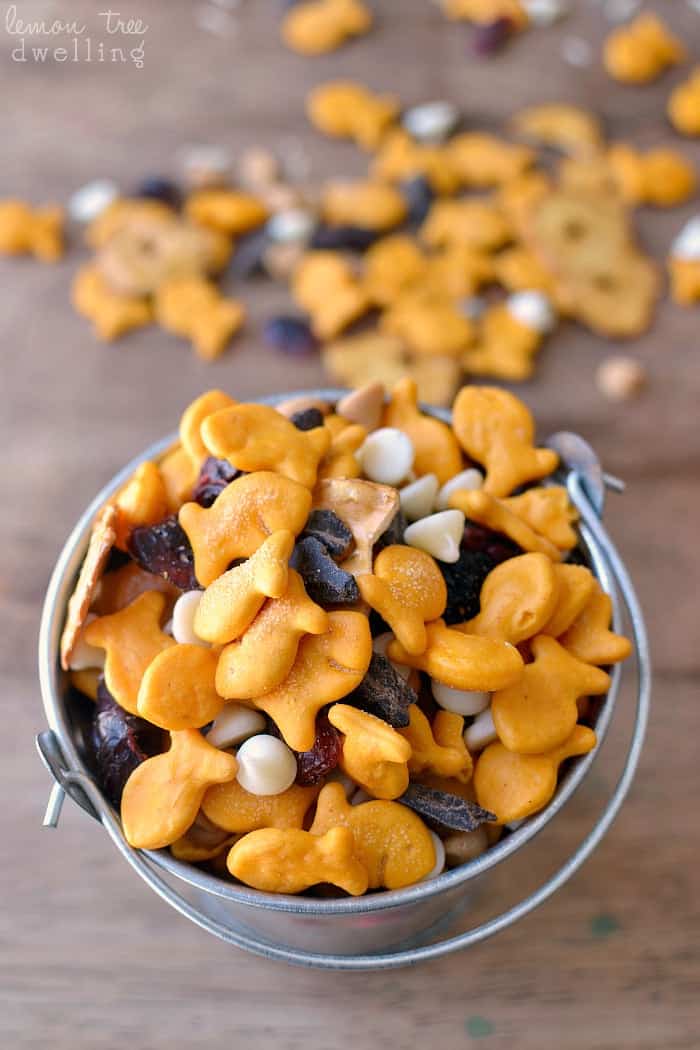 Creating moments with Goldfish Crackers - and a delicious idea for a snack mix! #GoldfishTales #sponsored