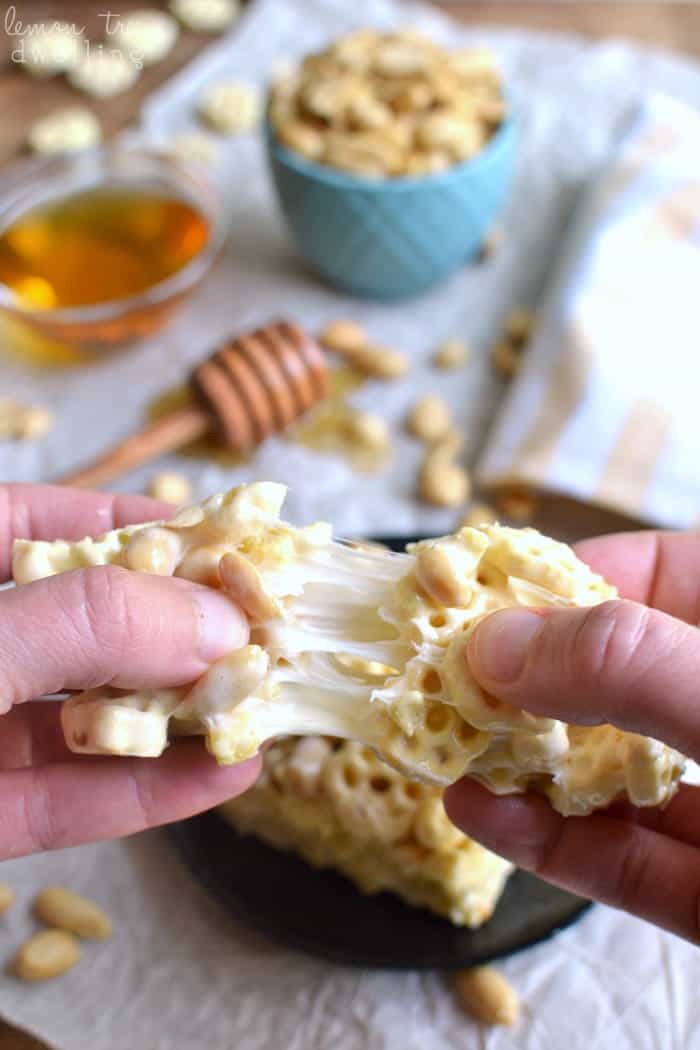 Honeycomb Marshmallow Treats - sweet & salty and LOADED with ooey gooey marshmallows! #sponsored