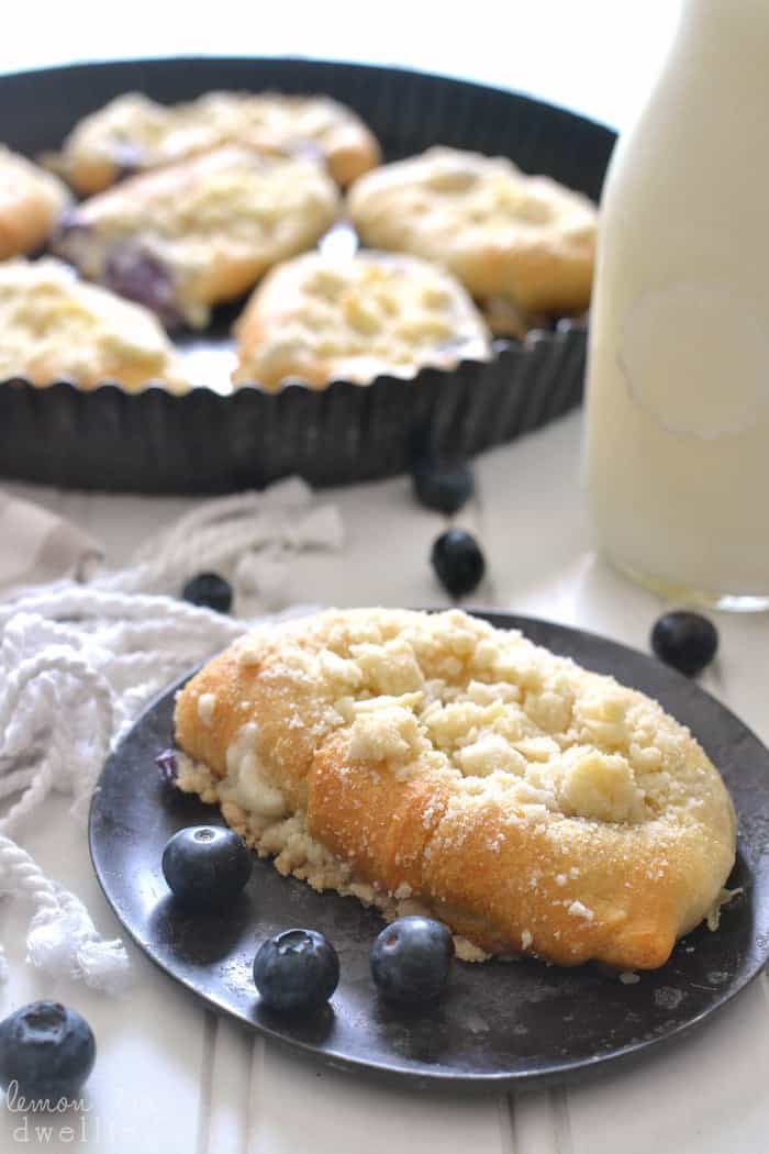 Easy Blueberry Lemon Crescent Rolls 