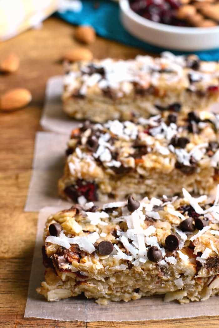 Almond, Cranberry & Dark Chocolate Granola Bars - Bake Play Smile