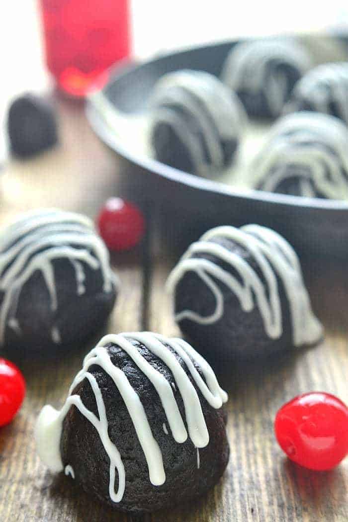Cherry Cordial Oreo Truffles are the perfect sweet treat...and made with just 4 ingredients!