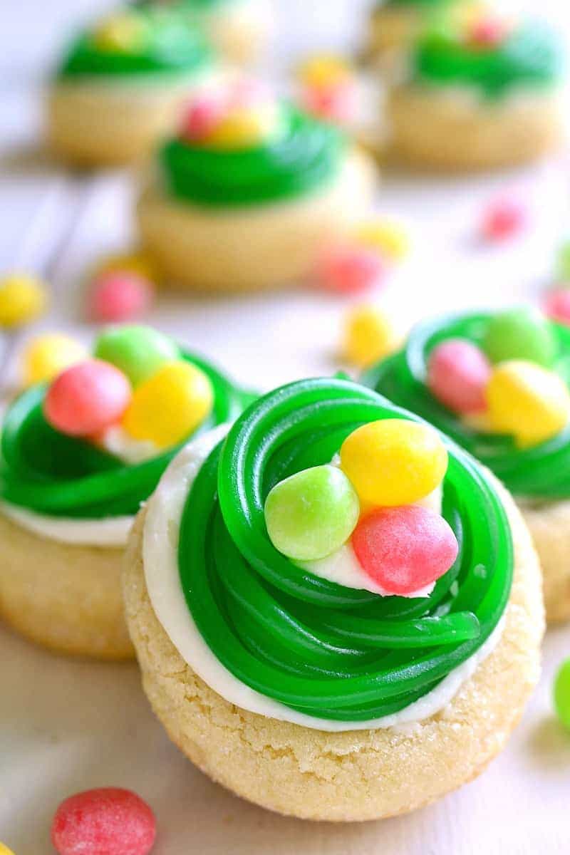 Adorable Easter Cookie Cups - Suburban Simplicity