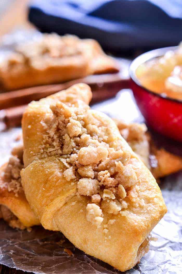 Apple Pie Crescent Rolls with streusel topping