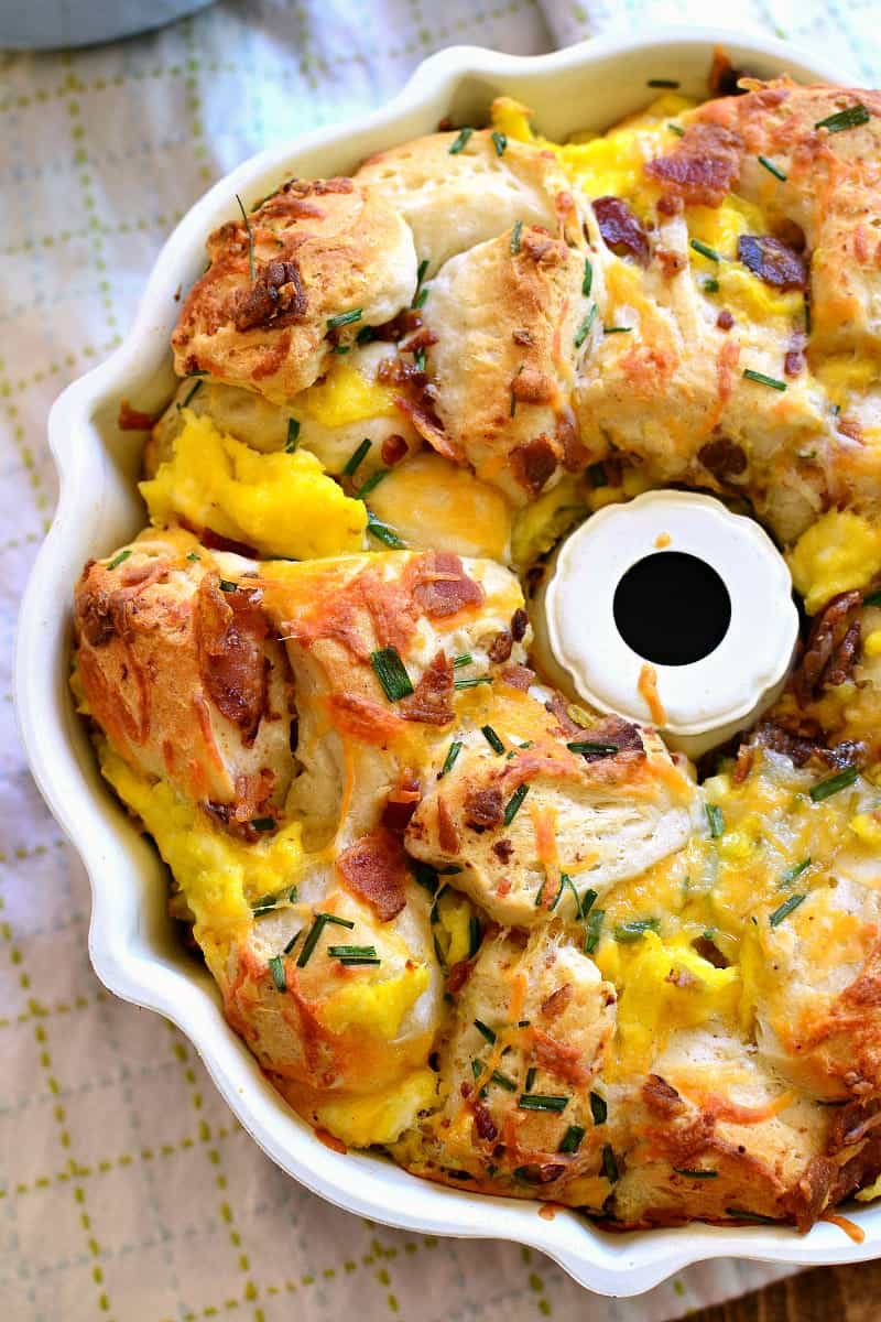 This Bacon, Egg & Cheese Monkey Bread combines all your breakfast favorites in one delicious pull-apart bread! 