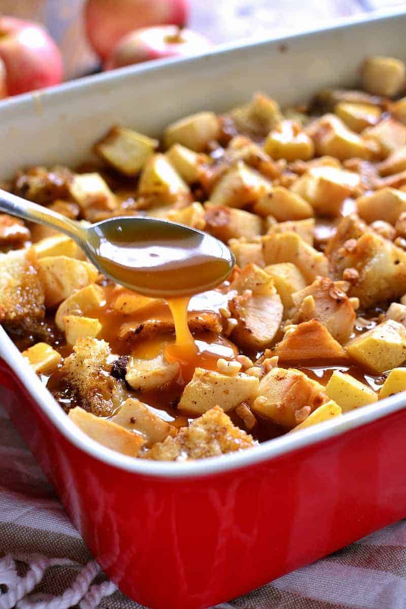 This Caramel Apple French Toast Casserole combines all the flavors of your favorite treat in a delicious breakfast bake that's perfect for fall...or anytime you're craving caramel apples!