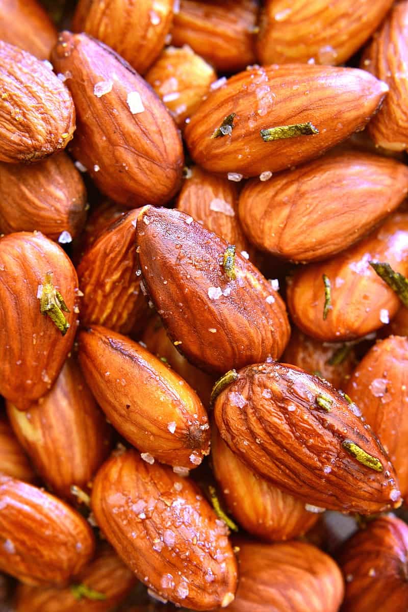 Rosemary Olive Oil Roasted Almonds - so easy to make, and perfect for holiday gifting!