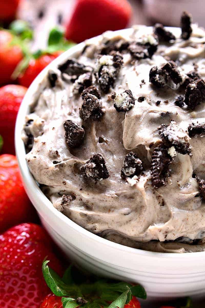 Oreo Dip - loaded with the delicious flavors of cookies & cream and perfect for dipping strawberries, cookies, or any of your favorite dippers!