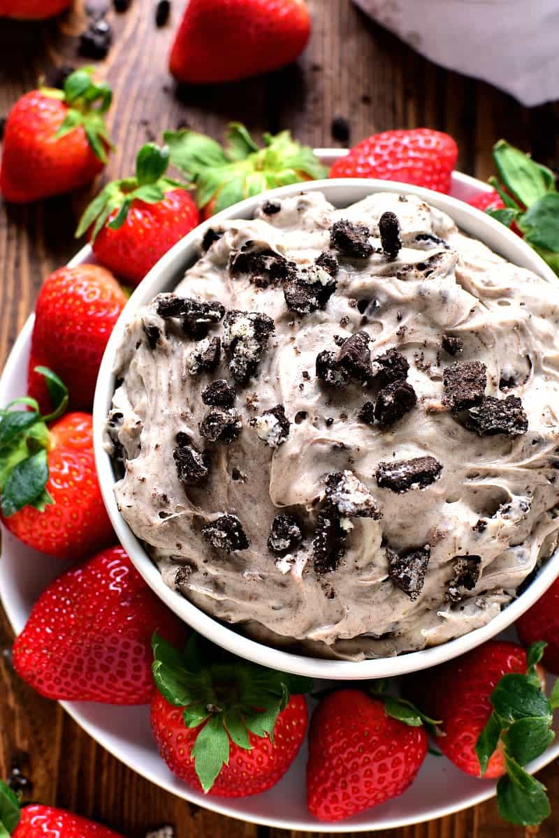 Oreo Dip - loaded with the delicious flavors of cookies & cream and perfect for dipping strawberries, cookies, or any of your favorite dippers!