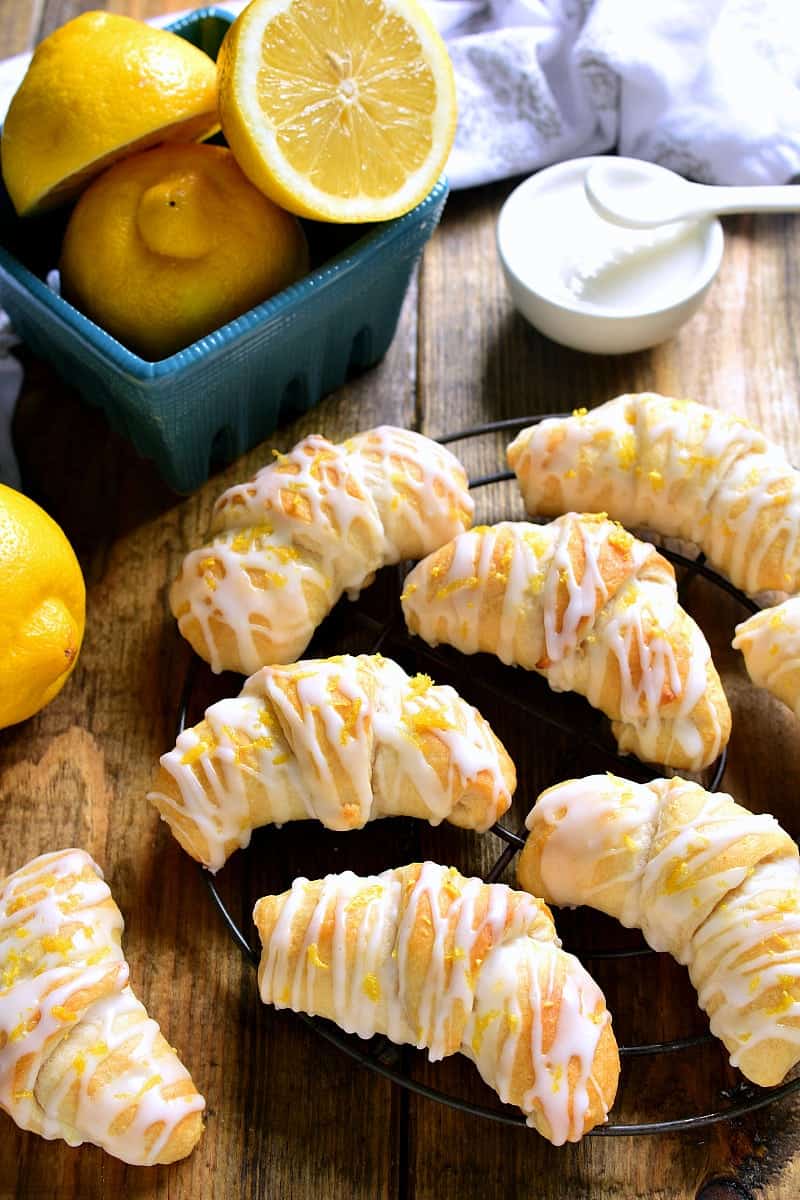 12 Crescent Roll Dough Dessert Recipes Beat Bake Eat