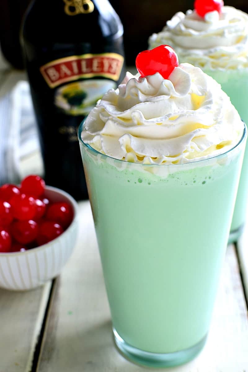 This Baileys Shamrock Shake is the BEST of both worlds! Baileys Irish Cream meets McDonald's Copycat Shamrock Shakes....and the result is a Baileys mint treat you won't be able to resist!