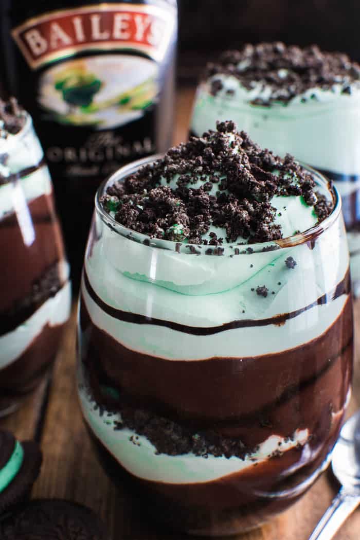 These Baileys Chocolate Mint Pudding Parfaits combine the classic flavors of chocolate, mint, and Baileys Irish Cream in one delicious no-bake dessert. 